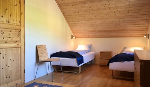 Casa panorámica, 4 habitaciones, balcón, junto a la playa