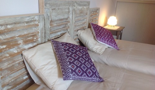 Double Room (Blanche)
