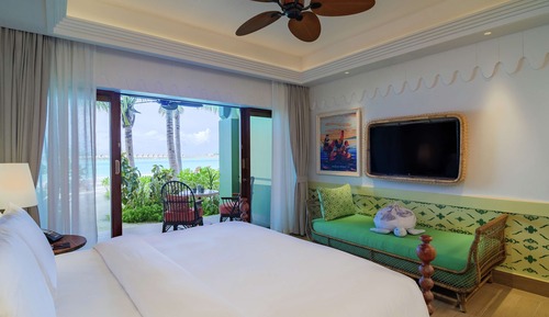 King Beach Room