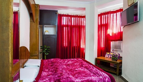 Habitación clásica con 1 cama doble o 2 individuales
