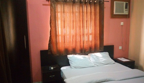 Habitación (Ebony )