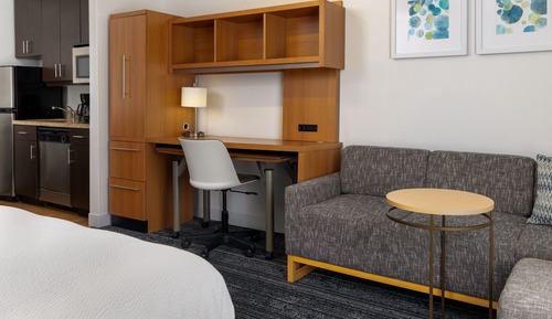 Estudio, 1 cama de matrimonio grande con sofá cama