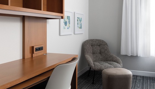 Suite estudio, 1 cama de matrimonio (Mobility/Hearing Access, Roll-In Shwr)