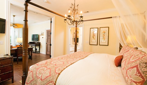 Suite de lujo, 1 cama de matrimonio grande, frigorífico y microondas, planta baja