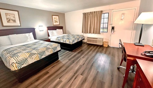 Habitación doble, 2 camas dobles, no fumadores