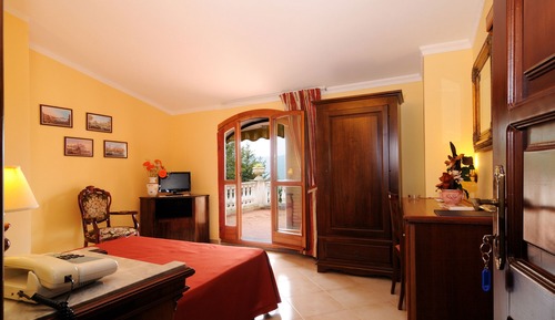 Habitación con 1 cama doble o 2 individuales