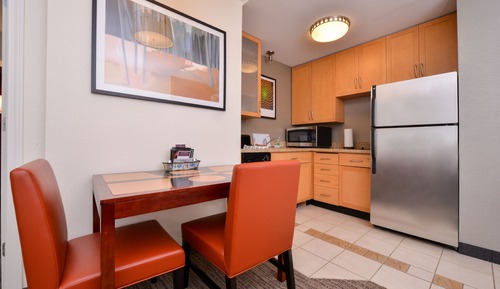 Suite, 1 habitación, no fumadores (Mobility/Hearing Accessible, Tub)