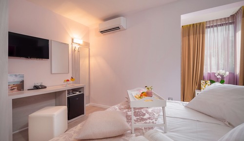 Habitación estándar doble, 1 cama de matrimonio, vistas a la montaña