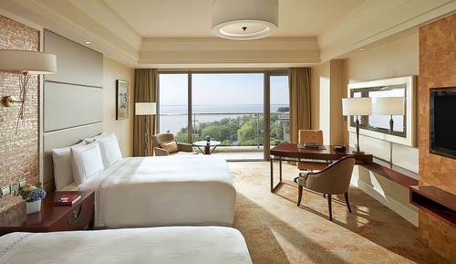 Fairmont Gold, Habitación Grand, 1 cama doble, vistas al lago