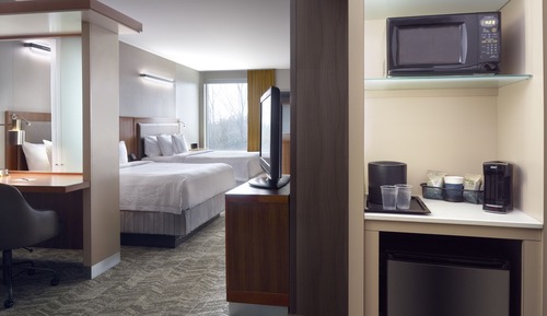 Suite, varias camas (Mobility/Hearing Accessible, Tub)