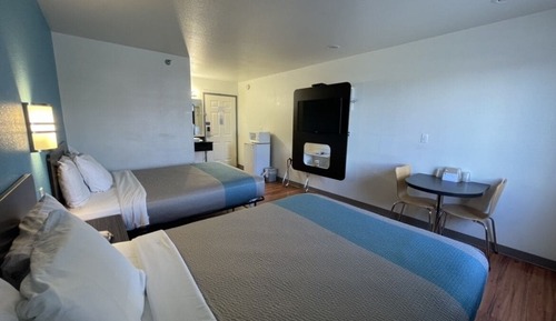 Habitación Deluxe, 2 camas de matrimonio, no fumadores, frigorífico y microondas