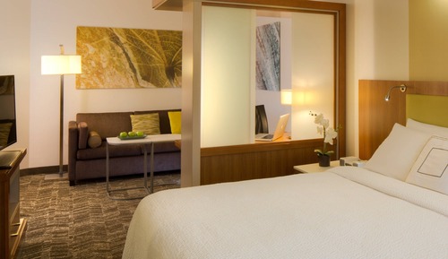 Estudio, 1 cama de matrimonio grande con sofá cama