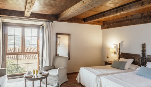 Habitación estándar con 1 cama doble o 2 individuales