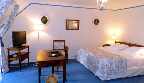 Habitación estándar con 1 cama doble o 2 individuales