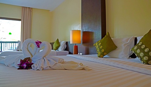 Deluxe Family Room (2 Adults 1 Child) 
