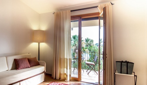Habitación superior, vistas al jardín