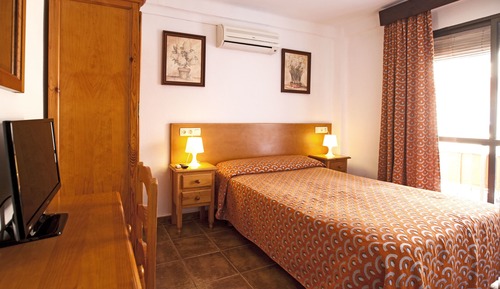 Habitación doble, 1 cama doble, baño compartido