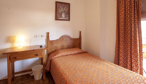 Habitación individual, baño privado
