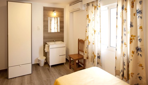 Habitación doble, 2 camas individuales, baño compartido