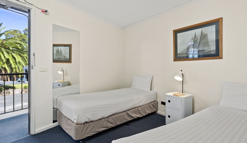 Habitación, vistas a la bahía