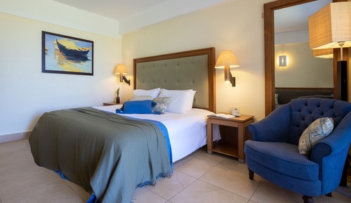 Superior Double Room, Sharing Pool
