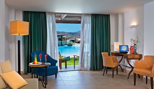 Junior Suite Pool Access