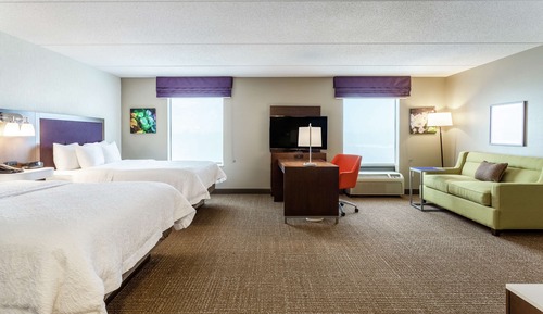 Estudio, no fumadores (2 Queen Beds with Sofa Bed)