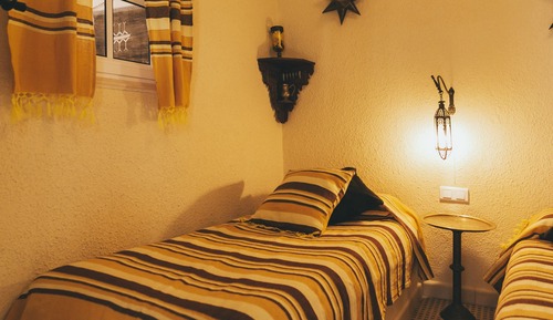 Habitación clásica con 2 camas individuales