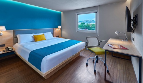 Suite, 1 cama de matrimonio con sofá cama, no fumadores