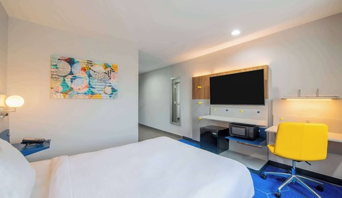 Suite, accesible para personas con discapacidad, no fumadores (1 Queen Bed and 1 Futon)