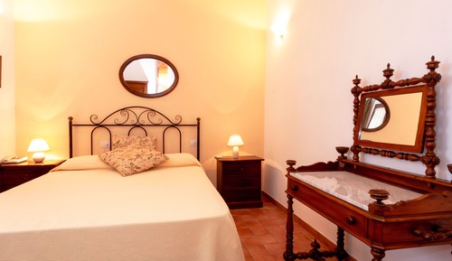 Apartamento Confort, 2 habitaciones, cocina, vistas al jardín