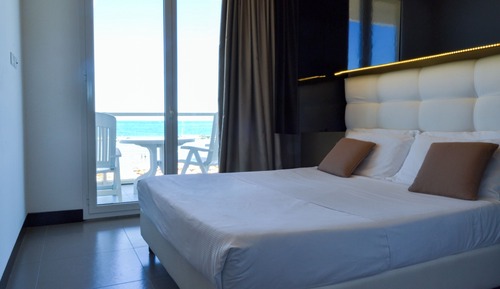 Suite, 2 habitaciones (Beach services included)
