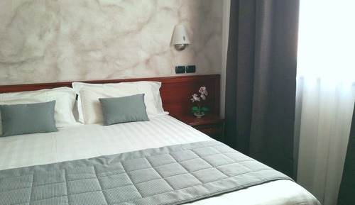 Habitación doble de uso individual (Room Only)