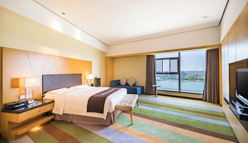 Suite junior, 1 cama de matrimonio grande, vistas al lago (Lounge Access)