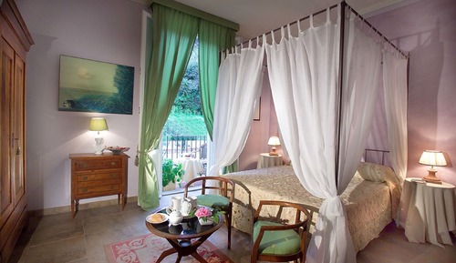 Habitación de luna de miel doble, 1 cama de matrimonio grande, baño privado, vistas al jardín
