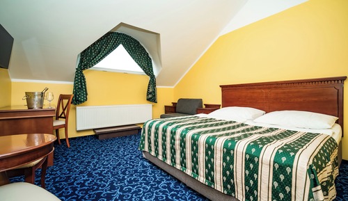 Habitación estándar con 1 cama doble o 2 individuales (with Extra Bed)