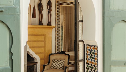 Ennafora Suite