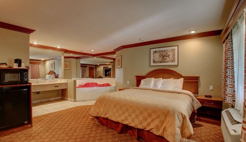 Suite, 1 cama de matrimonio grande, bañera de hidromasaje