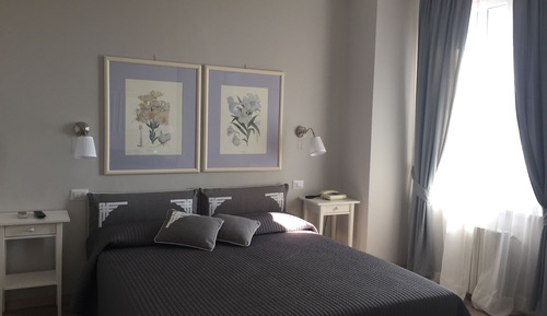 Habitación doble, vistas a la colina