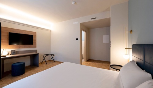 Habitación superior con 1 cama doble o 2 individuales