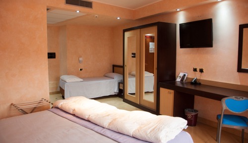 Habitación triple básica