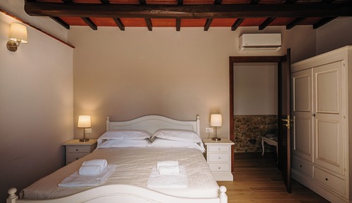 Habitación económica, 1 cama de matrimonio