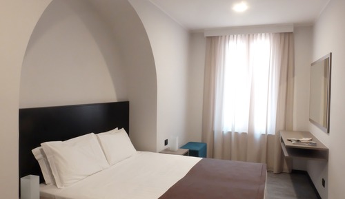 Suite estudio familiar (no elevator)