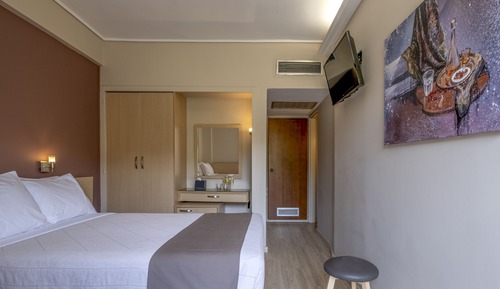 Habitación estándar con 1 cama doble o 2 individuales (with Extra Bed)