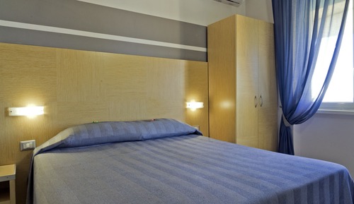 Habitación con 1 cama doble o 2 individuales