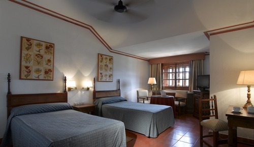 Habitación superior con 2 camas individuales