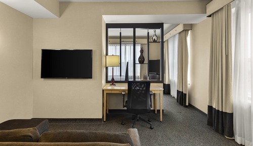 Suite, 1 cama de matrimonio grande con sofá cama, no fumadores (Upgrade, Tower Room)