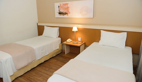 Habitación estándar con 2 camas individuales