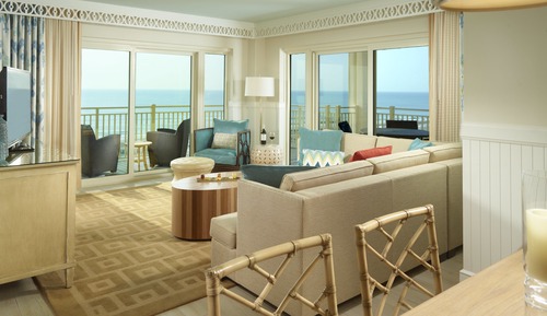 Suite, vistas al mar (End Suite, Pool View)