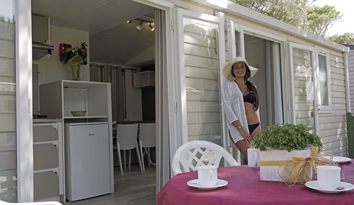 Casa móvil, 2 habitaciones, cocina básica (Torre Riviera - No WiFi)